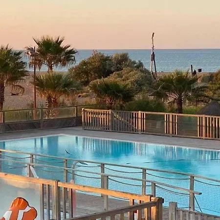 Mobil-home Au Camping Bleu Marine *
