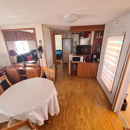 Mobil-home Au Camping Bleu Marine * Serignan